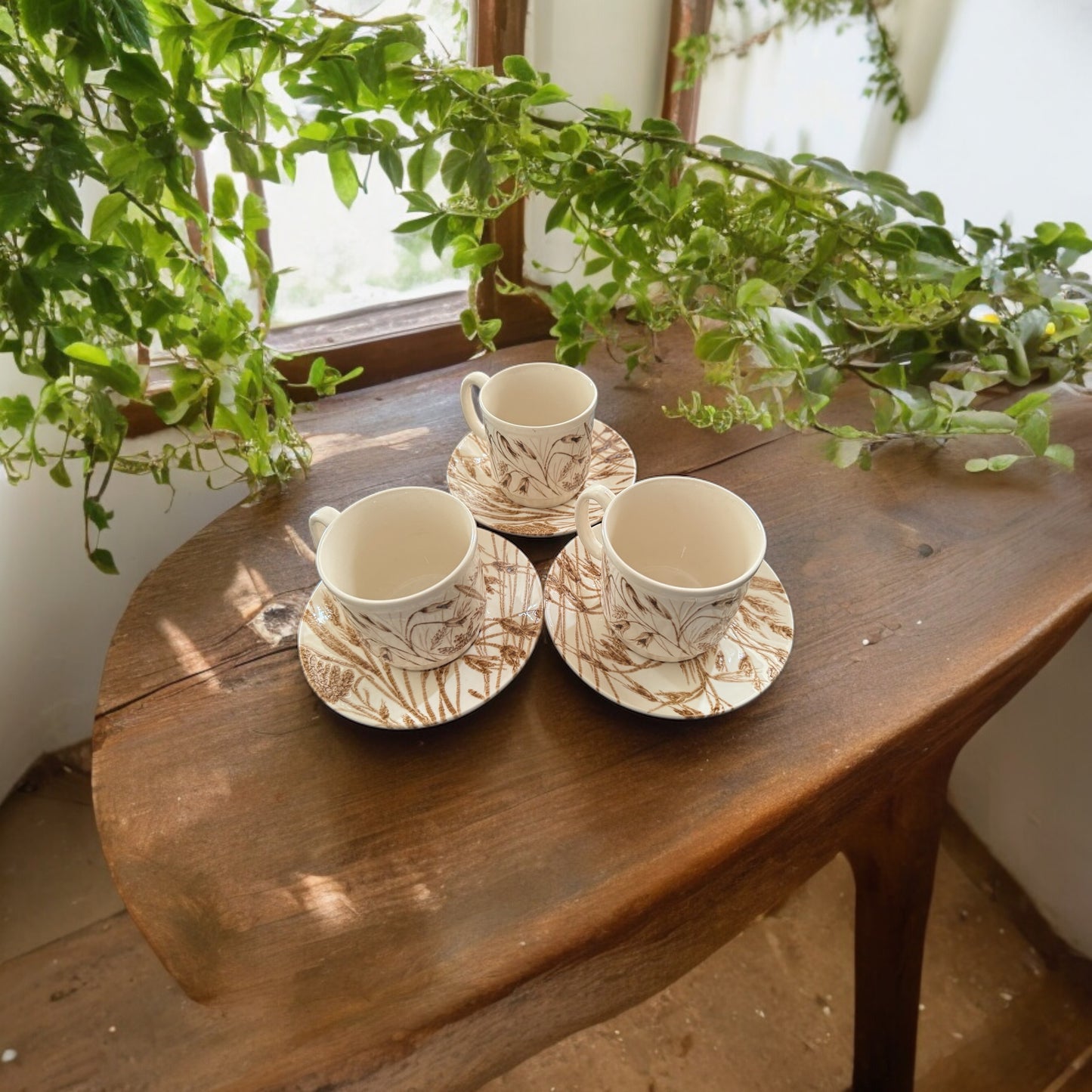 Set of 3 Cups and Saucers